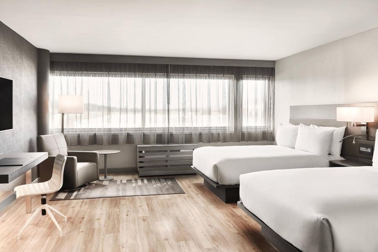 Ac Hotel By Marriott Плезантън Екстериор снимка
