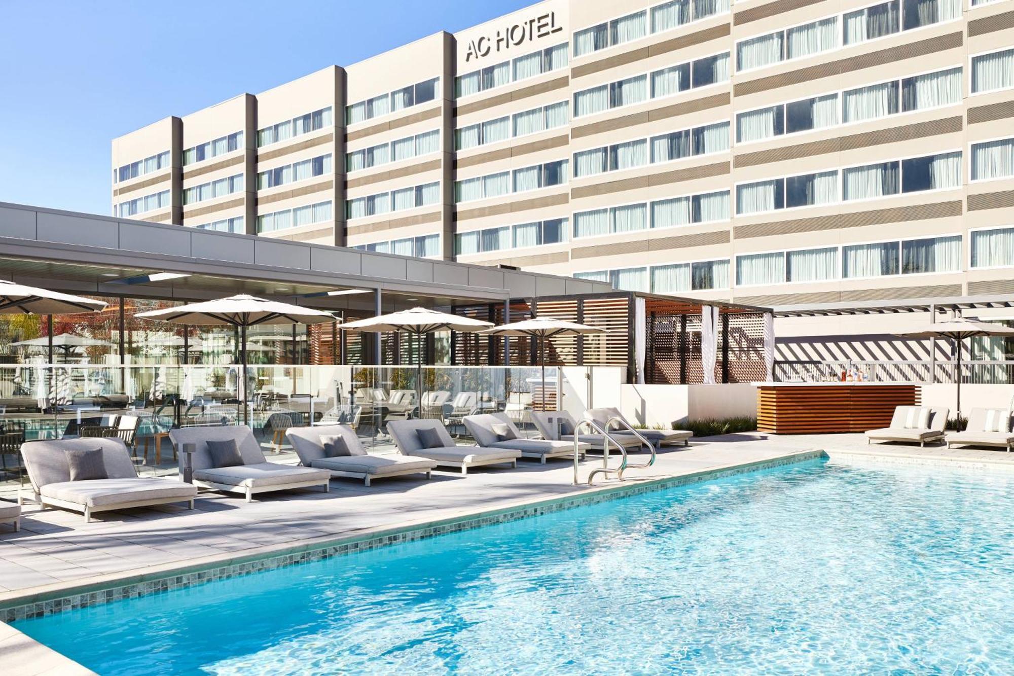 Ac Hotel By Marriott Плезантън Екстериор снимка