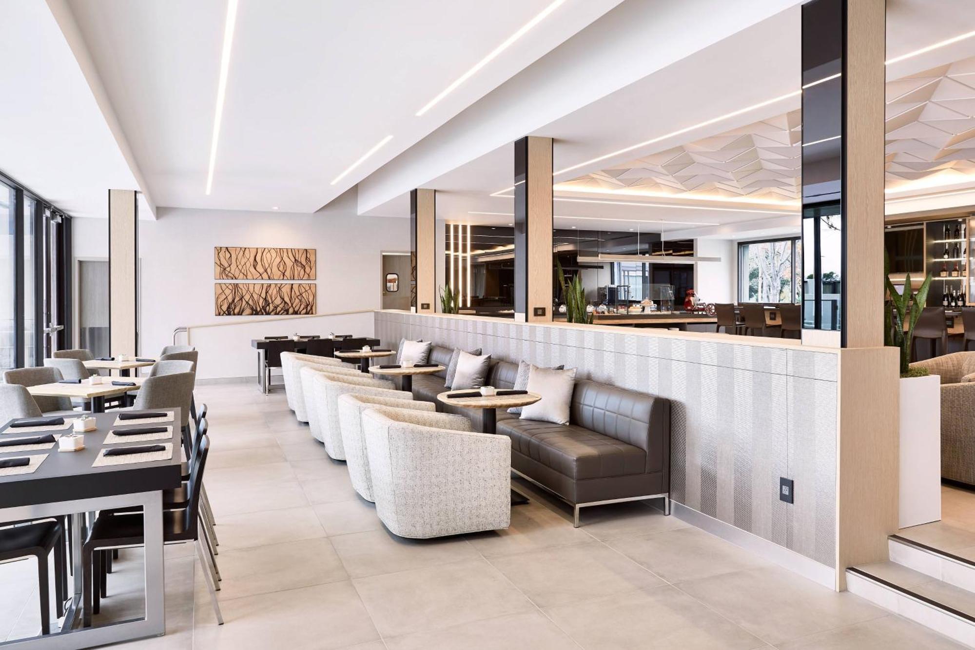 Ac Hotel By Marriott Плезантън Екстериор снимка