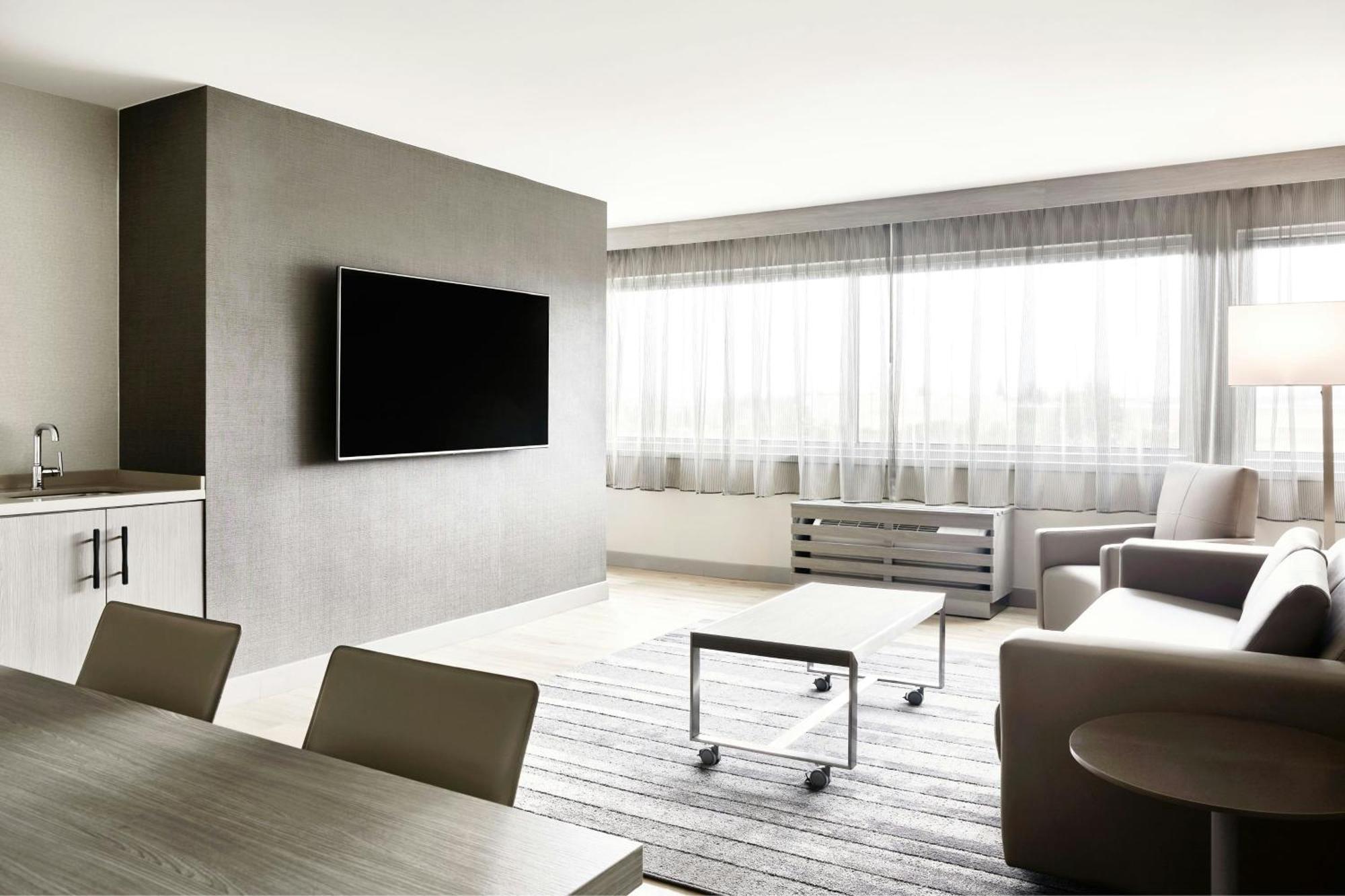 Ac Hotel By Marriott Плезантън Екстериор снимка